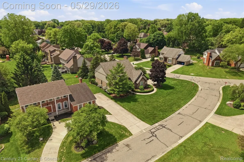 35975 King Edward Drive Farmington Hills City MI 48331