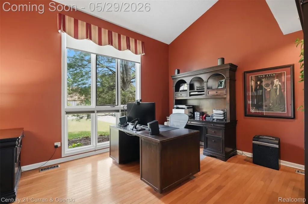 35975 King Edward Drive Farmington Hills City MI 48331