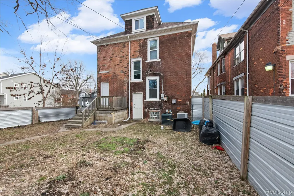591 Hague Street Detroit City MI 48202