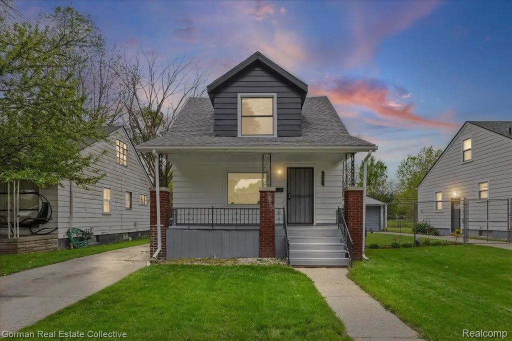 8227 Saint Marys Street Detroit City MI 48228