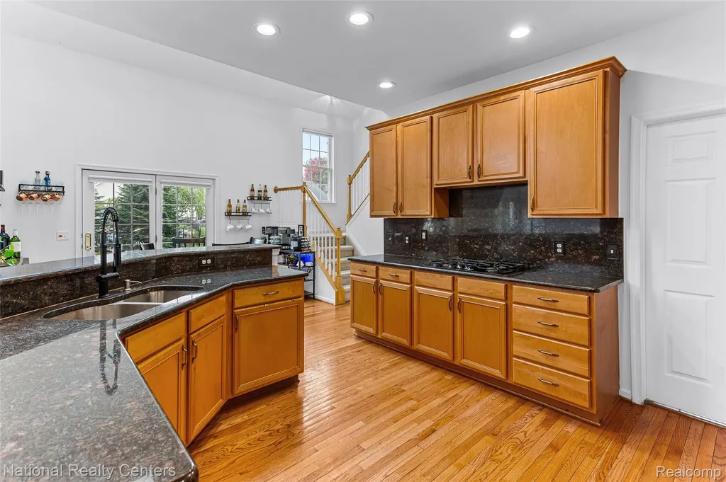 2077 Applebrook Drive Commerce Charter Township MI 48382