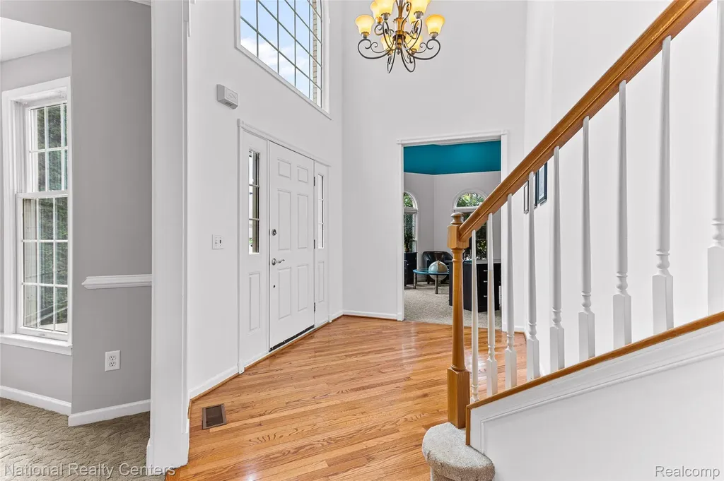 2077 Applebrook Drive Commerce Charter Township MI 48382