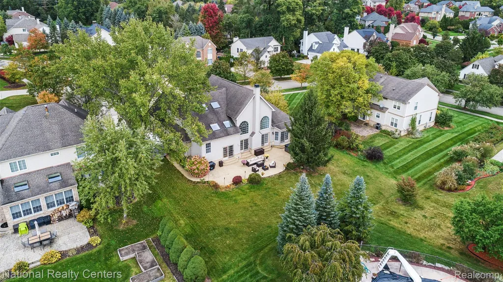 2077 Applebrook Drive Commerce Charter Township MI 48382