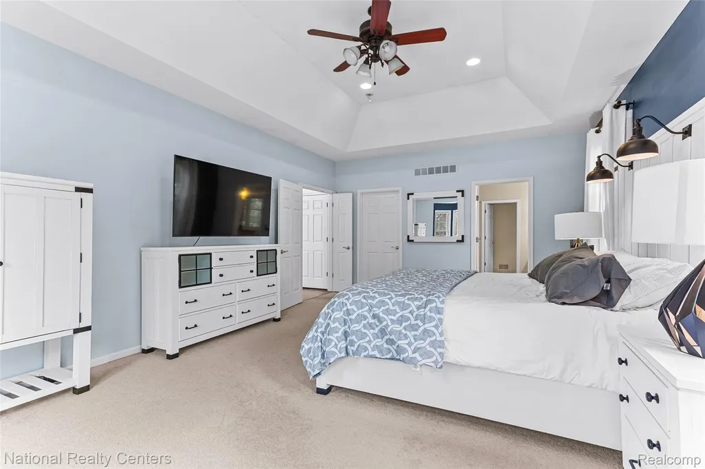 2077 Applebrook Drive Commerce Charter Township MI 48382