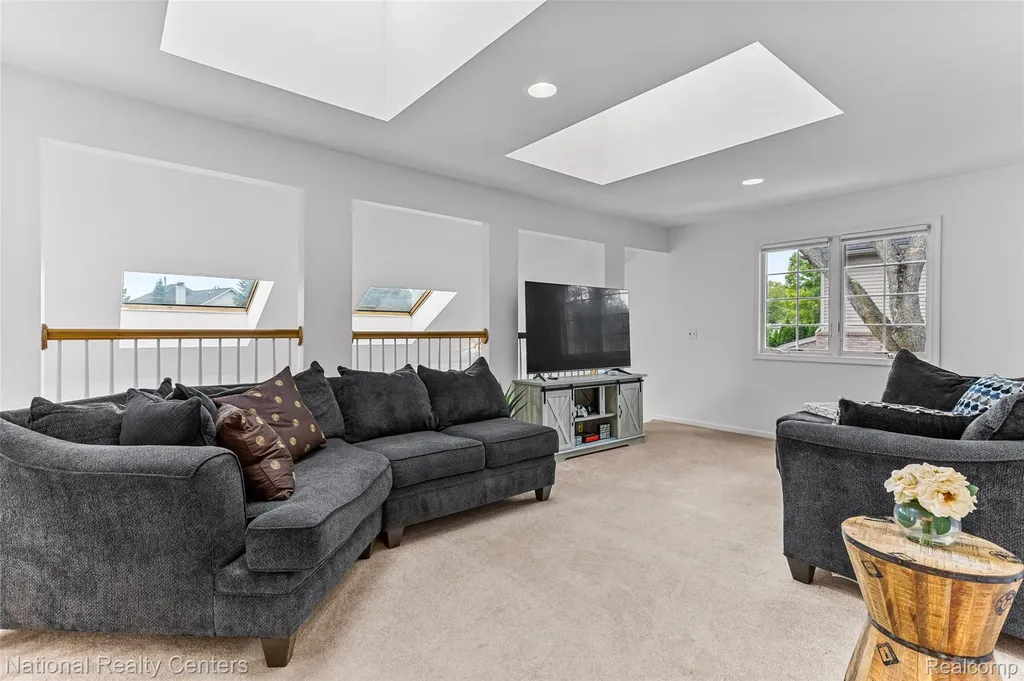 2077 Applebrook Drive Commerce Charter Township MI 48382