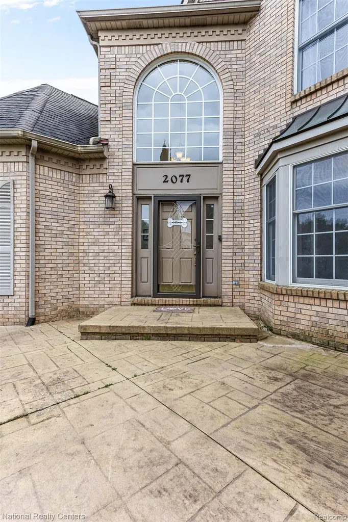 2077 Applebrook Drive Commerce Charter Township MI 48382