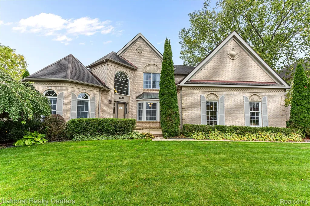 2077 Applebrook Drive Commerce Charter Township MI 48382