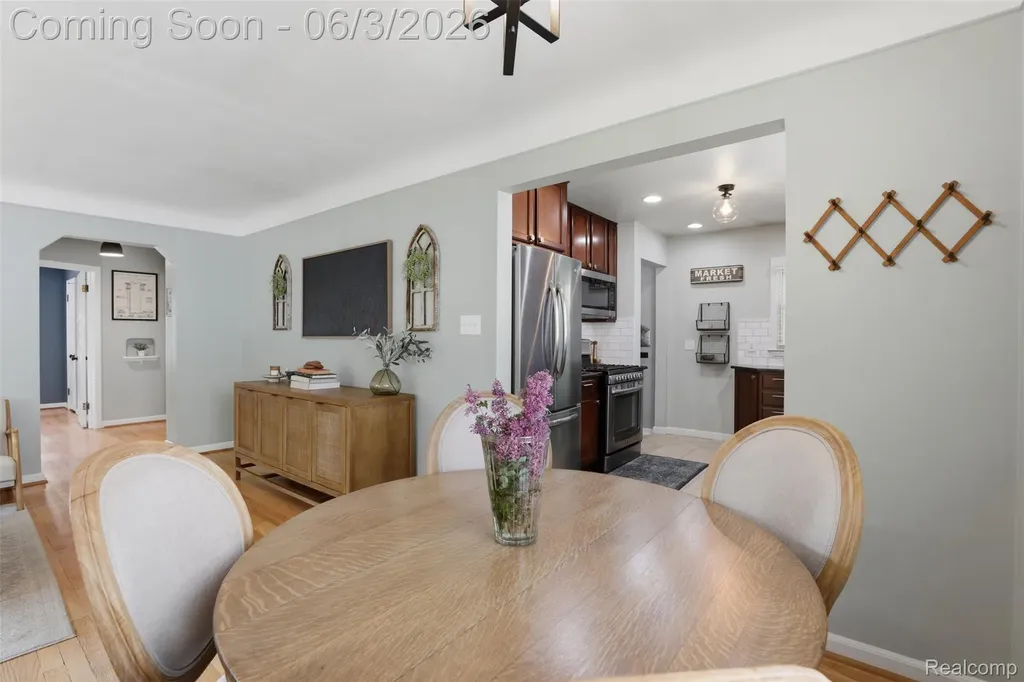 711 Symes Avenue Royal Oak City MI 48067