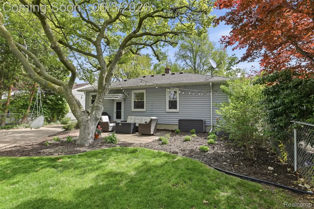 711 Symes Avenue Royal Oak City MI 48067