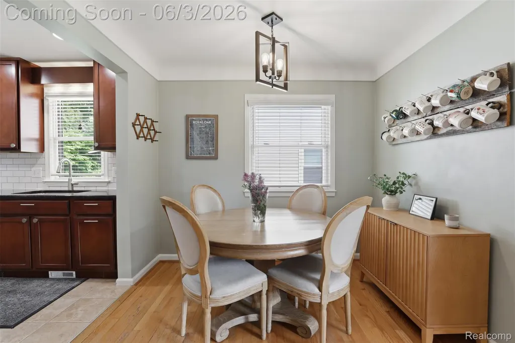 711 Symes Avenue Royal Oak City MI 48067