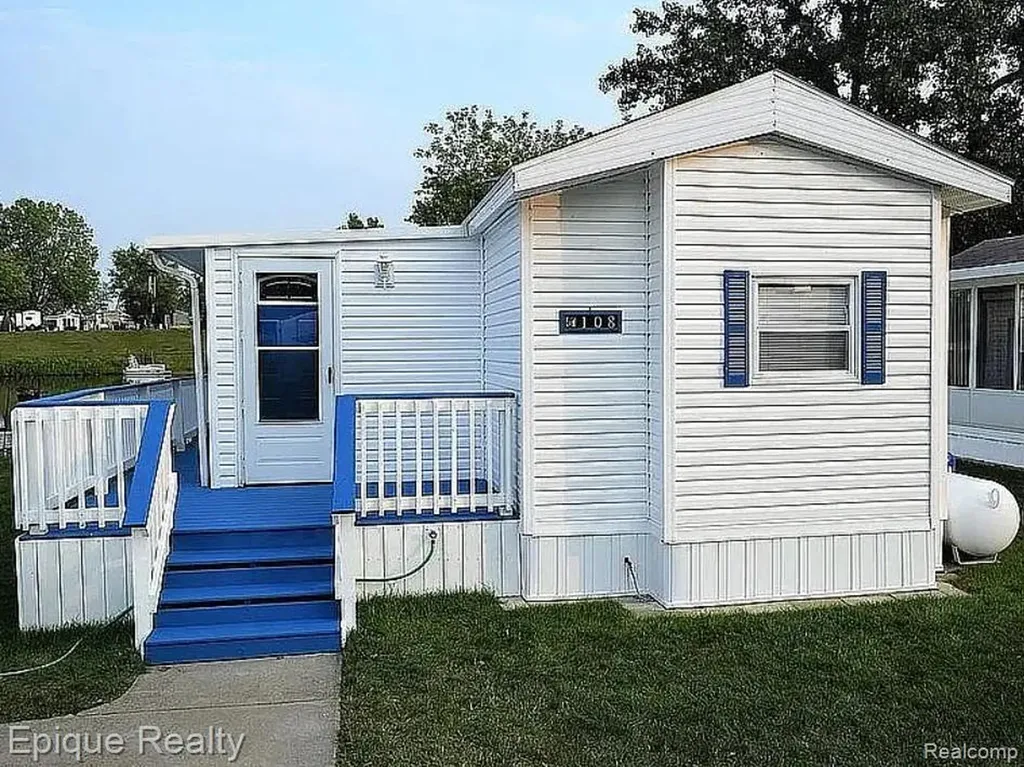 10915 E Goodall Road Vernon Village MI 48429