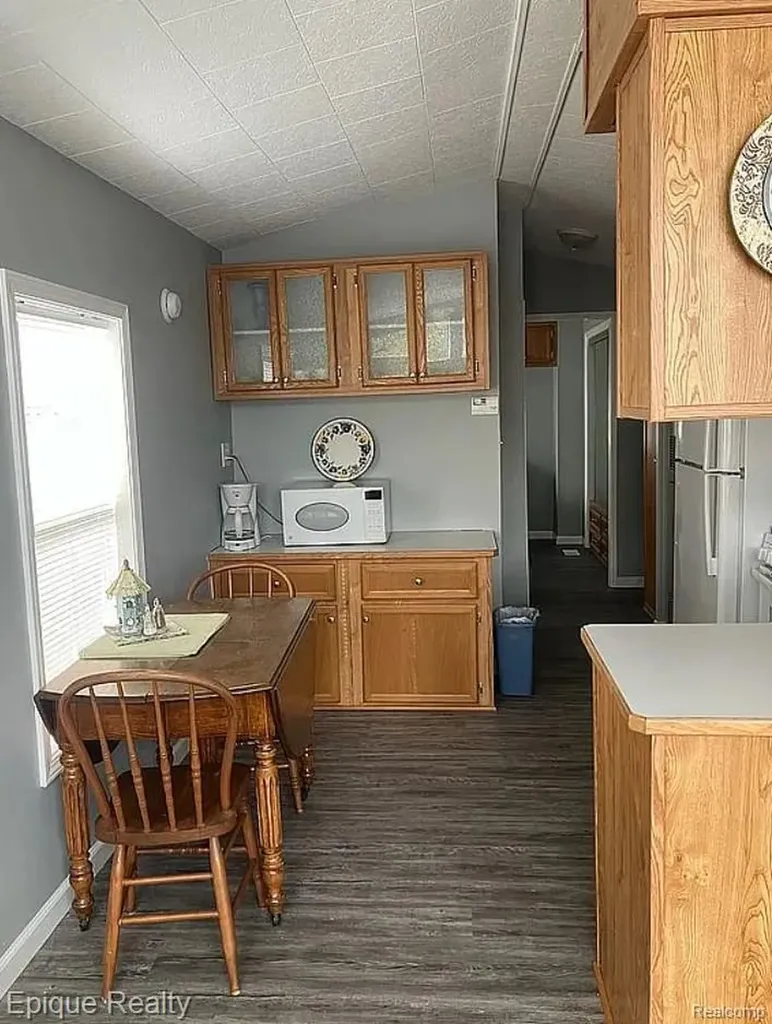 10915 E Goodall Road Vernon Village MI 48429