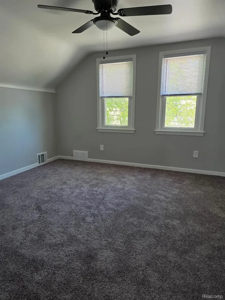 29571 Kelly Road Roseville City MI 48066