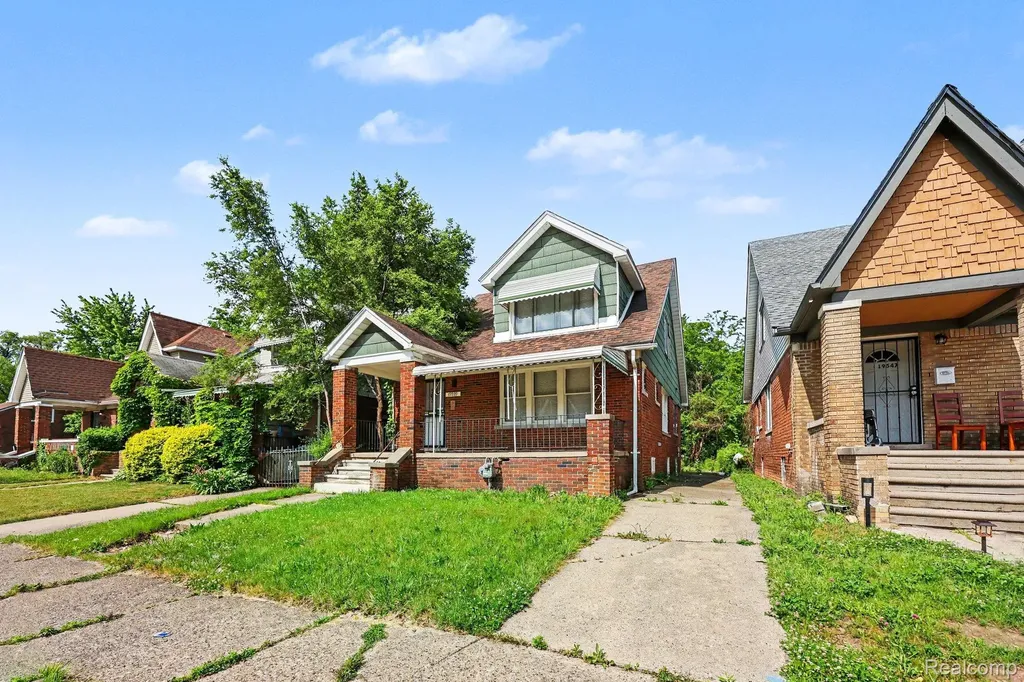 19539 Hickory Street Detroit City MI 48205
