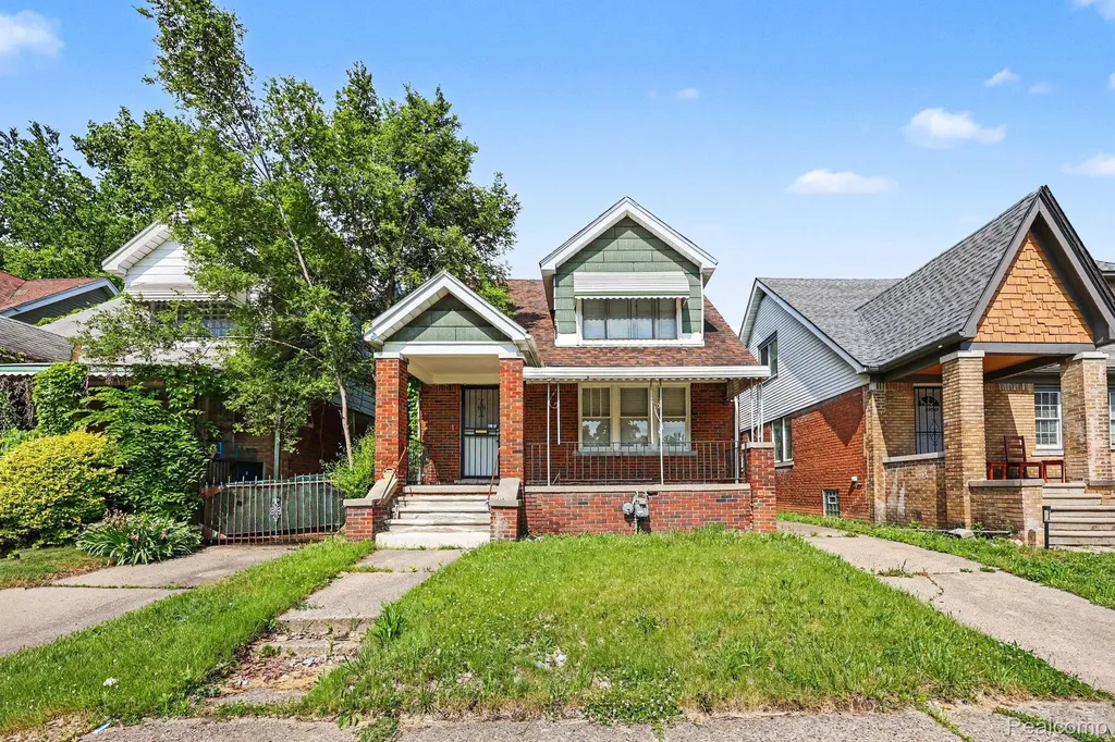 19539 Hickory Street Detroit City MI 48205