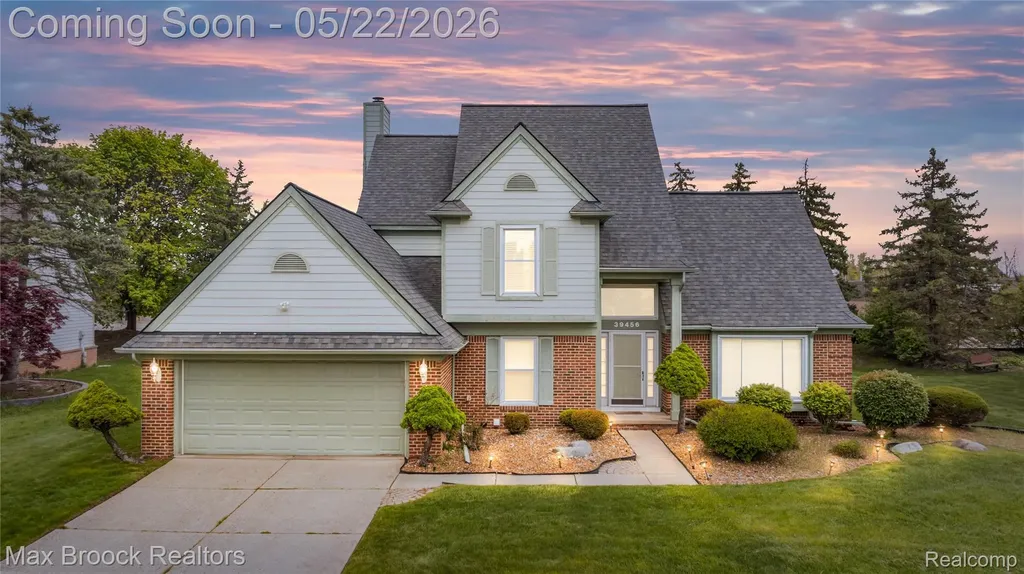 39456 Squire Road Novi City MI 48375
