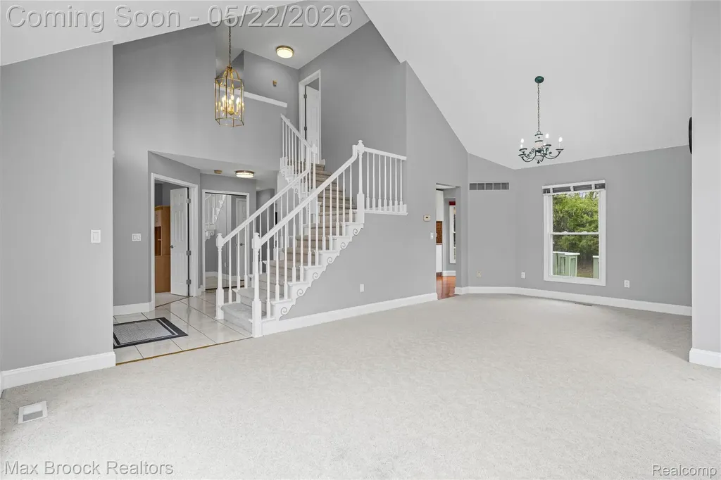 39456 Squire Road Novi City MI 48375