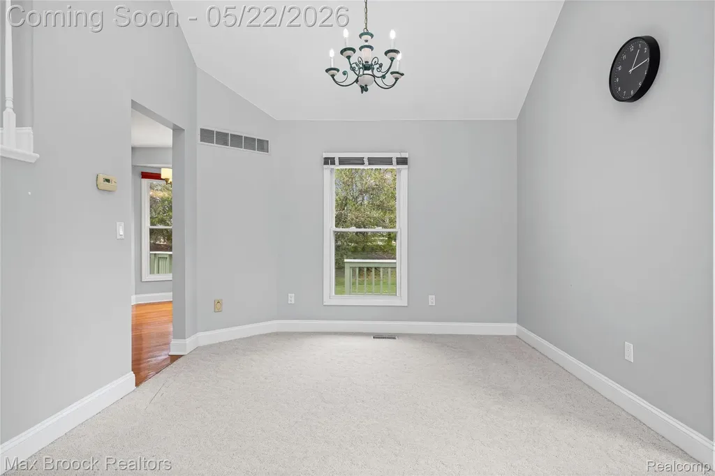 39456 Squire Road Novi City MI 48375