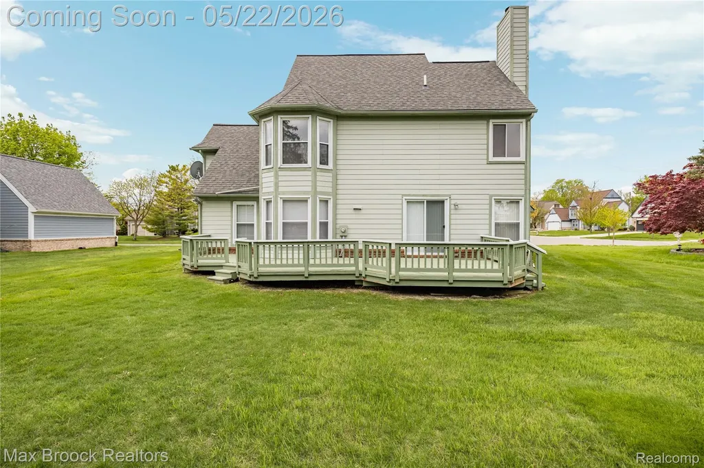39456 Squire Road Novi City MI 48375