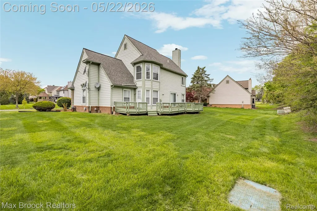 39456 Squire Road Novi City MI 48375