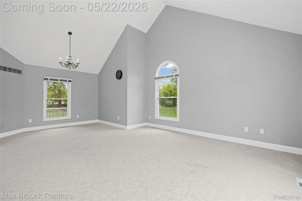 39456 Squire Road Novi City MI 48375