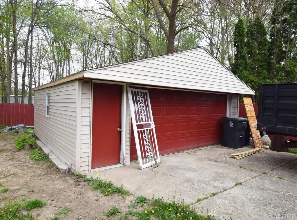 6022 Sally Court Flint City MI 48505