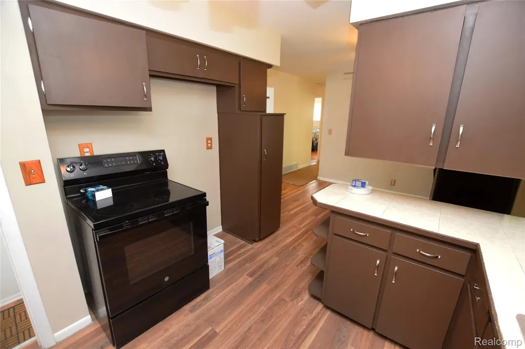 6022 Sally Court Flint City MI 48505