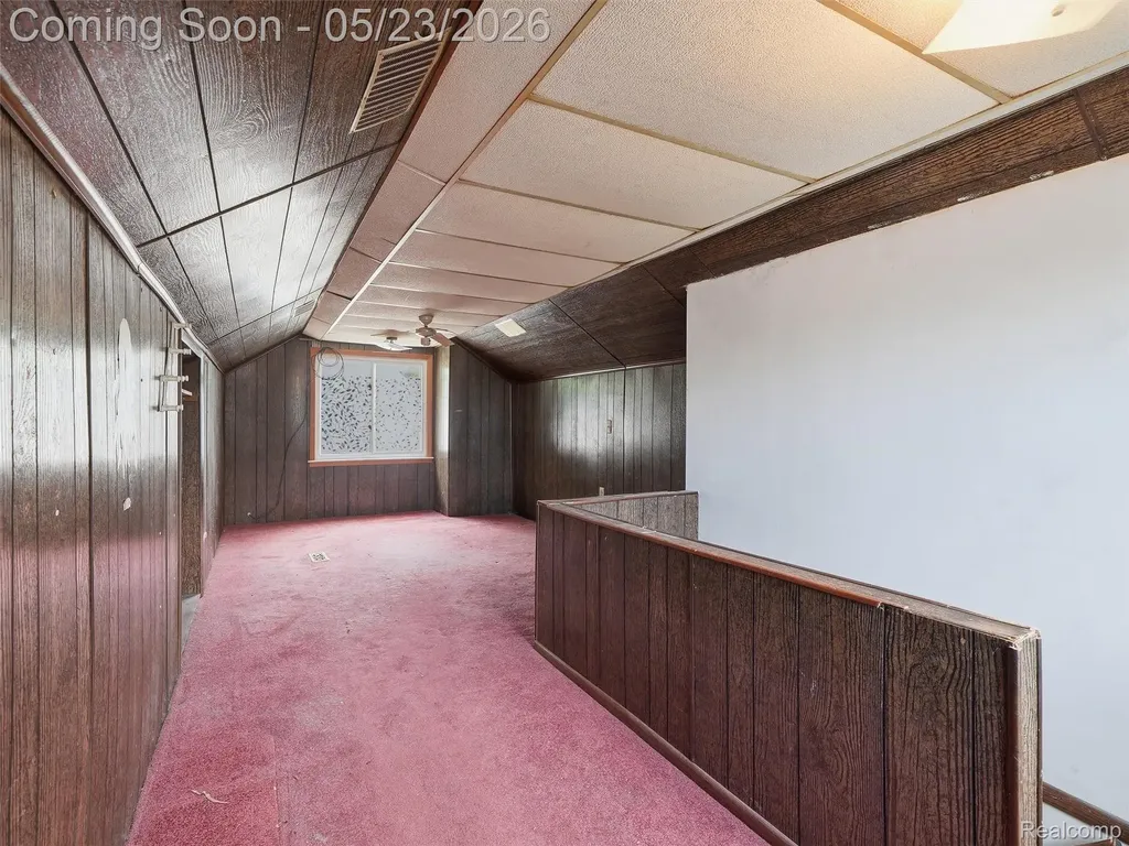 19132 Glenmore Redford Charter Township MI 48240