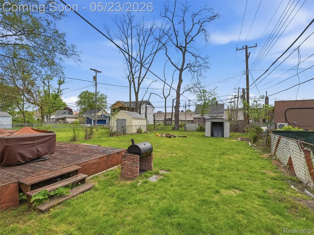 19132 Glenmore Redford Charter Township MI 48240