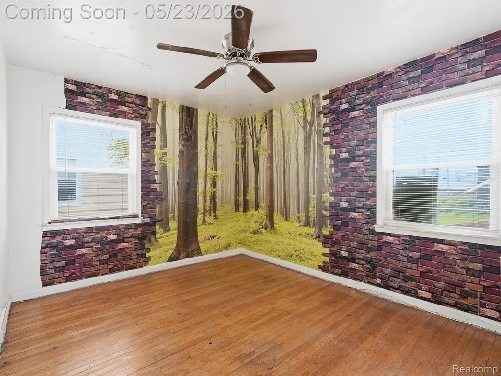 19132 Glenmore Redford Charter Township MI 48240