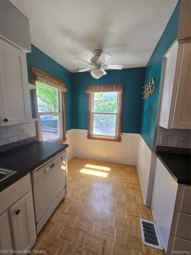 244 Wallinwood Avenue NE Grand Rapids City MI 49503