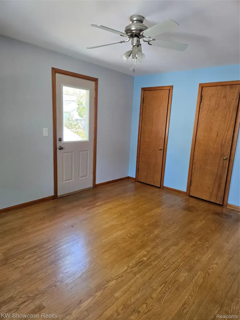 244 Wallinwood Avenue NE Grand Rapids City MI 49503