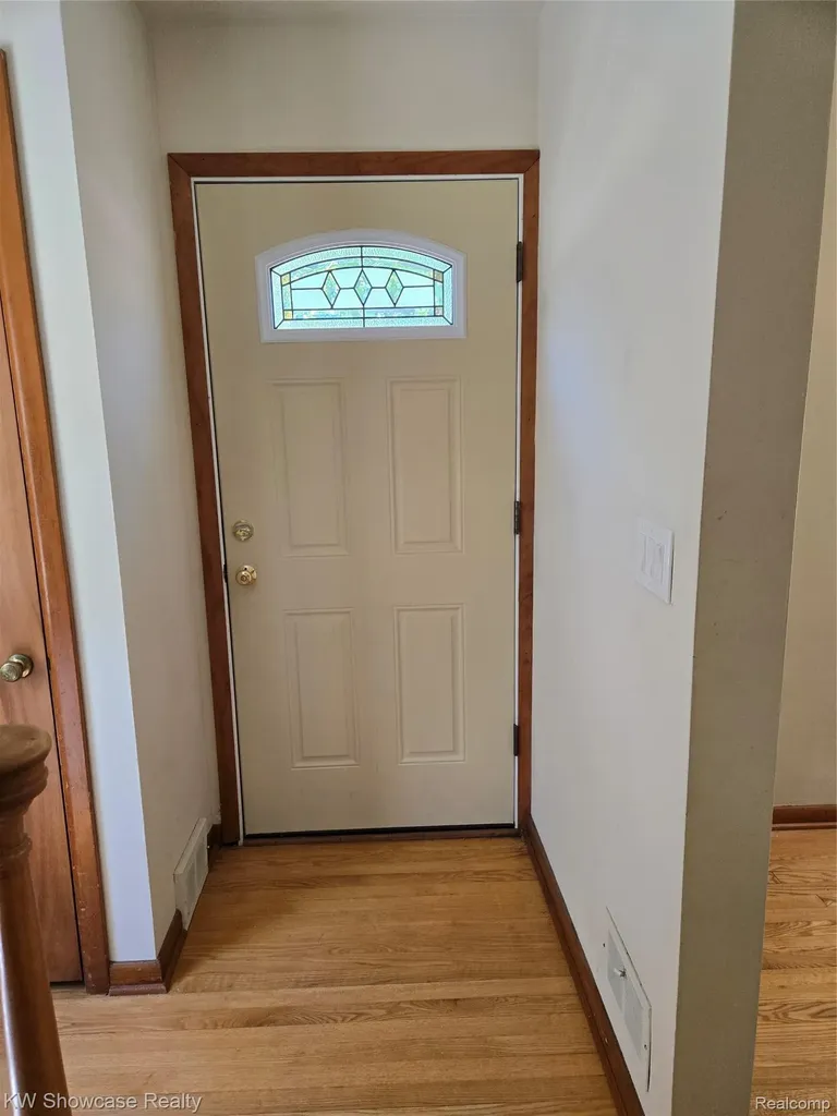 244 Wallinwood Avenue NE Grand Rapids City MI 49503