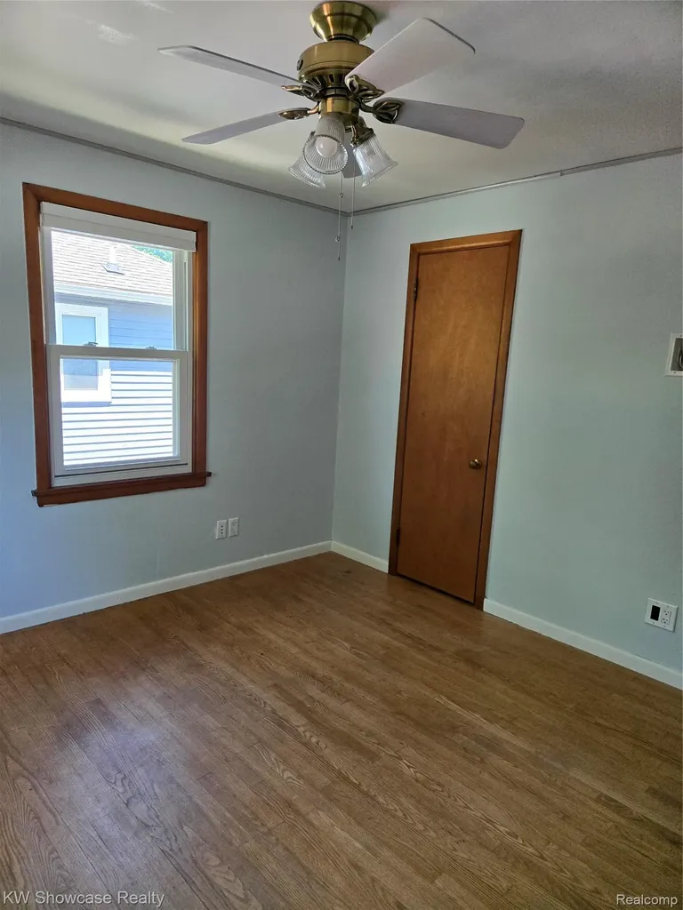 244 Wallinwood Avenue NE Grand Rapids City MI 49503