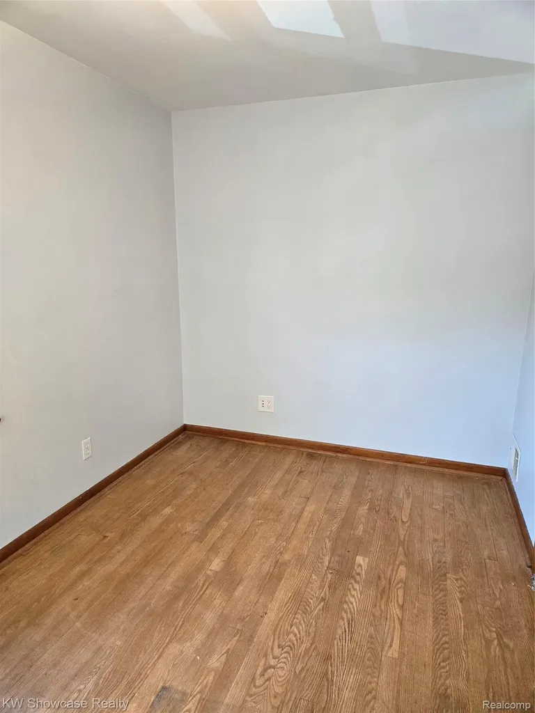 244 Wallinwood Avenue NE Grand Rapids City MI 49503