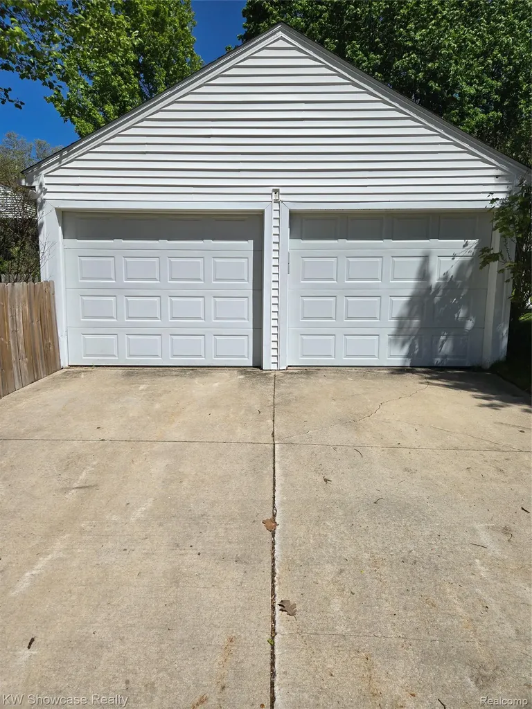 244 Wallinwood Avenue NE Grand Rapids City MI 49503