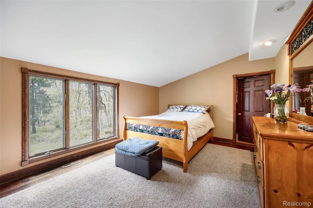 1751 Bird Road Groveland Township MI 48462