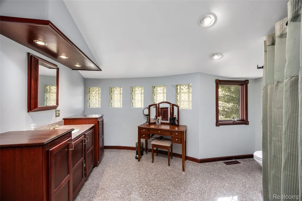 1751 Bird Road Groveland Township MI 48462