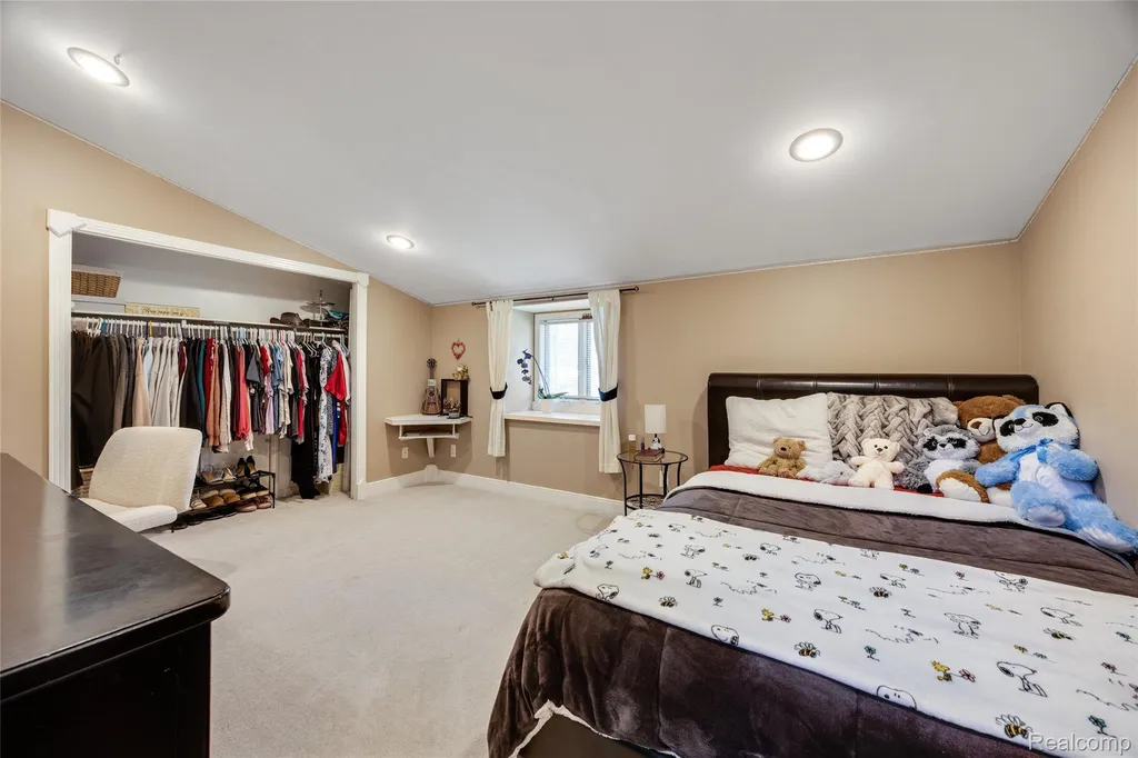 1751 Bird Road Groveland Township MI 48462