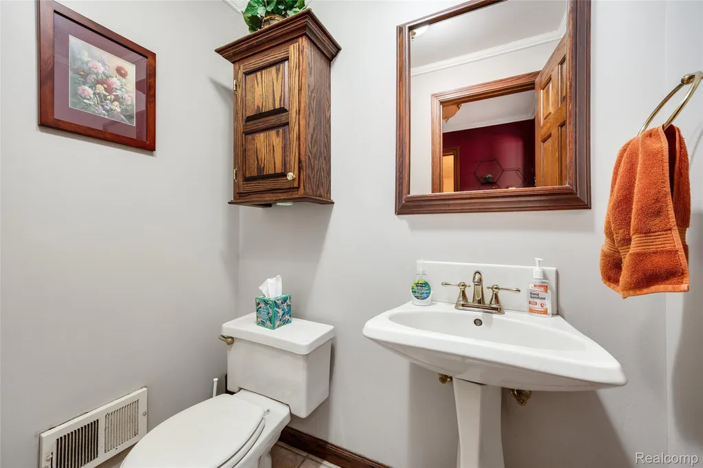 1751 Bird Road Groveland Township MI 48462