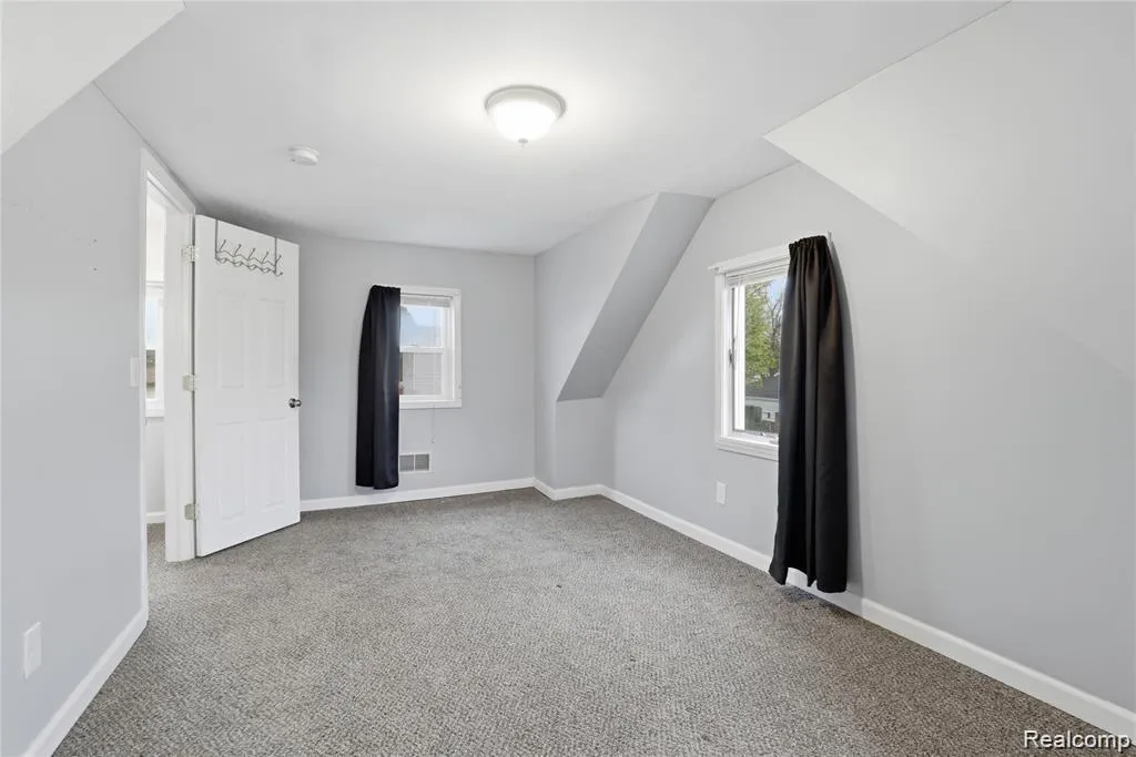 2164 Savoy Avenue Burton City MI 48529