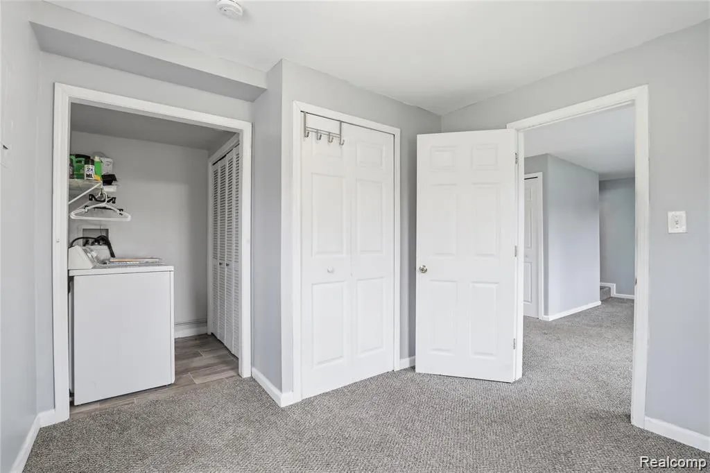 2164 Savoy Avenue Burton City MI 48529