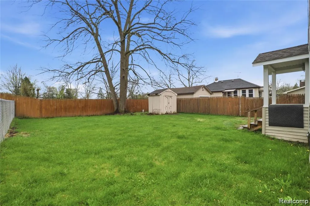 2164 Savoy Avenue Burton City MI 48529