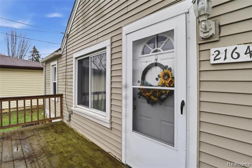 2164 Savoy Avenue Burton City MI 48529