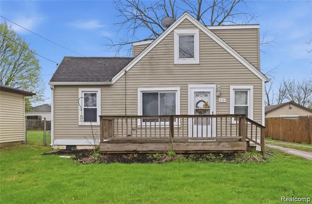 2164 Savoy Avenue Burton City MI 48529