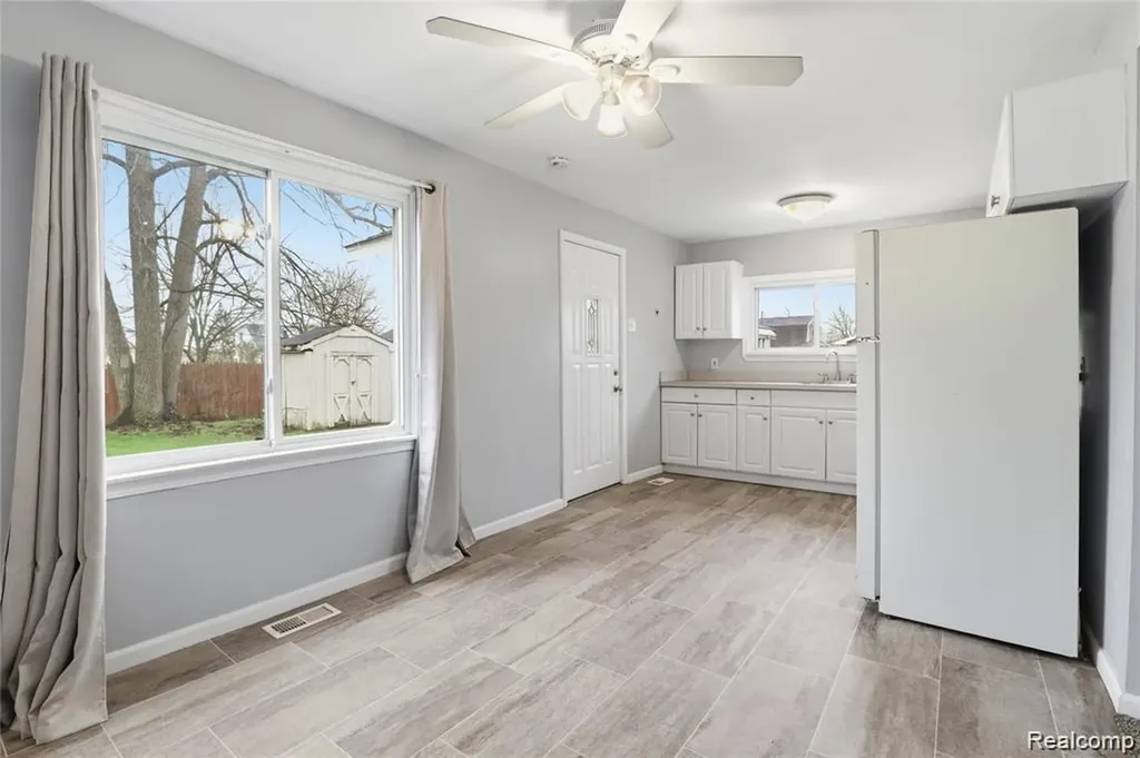 2164 Savoy Avenue Burton City MI 48529
