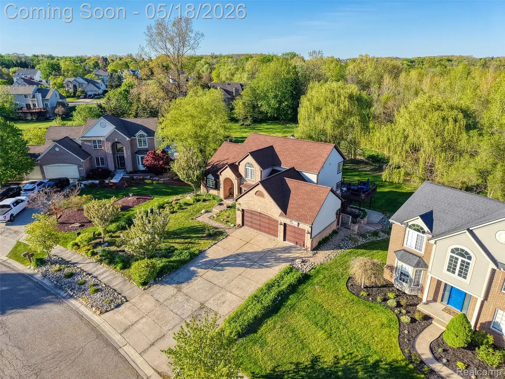 185 Columbia Drive South Lyon City MI 48178