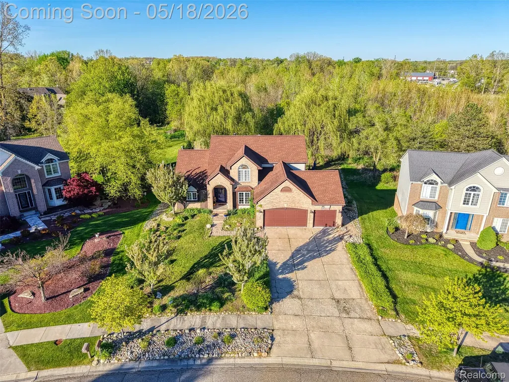 185 Columbia Drive South Lyon City MI 48178