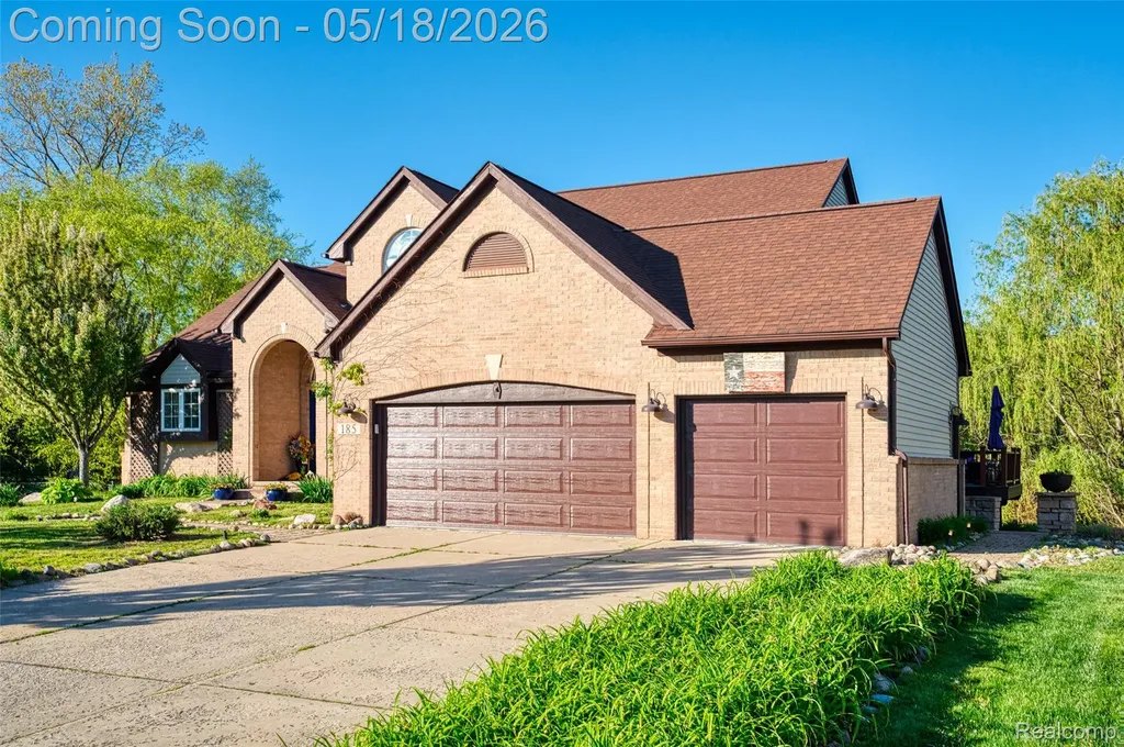 185 Columbia Drive South Lyon City MI 48178
