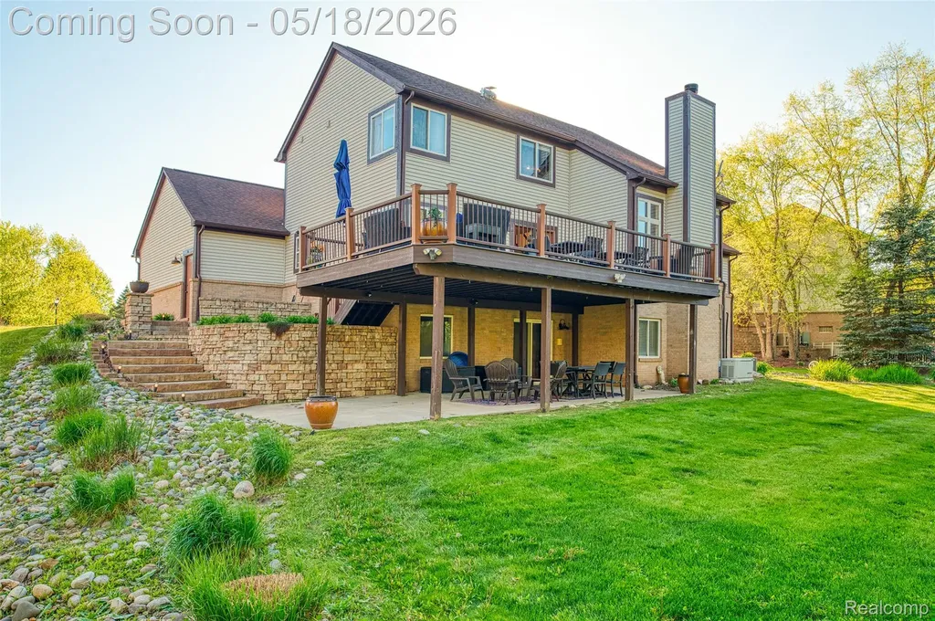 185 Columbia Drive South Lyon City MI 48178